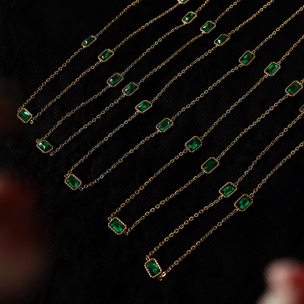 Retangle Imitation Emerald Zircon Necklace in Titanium