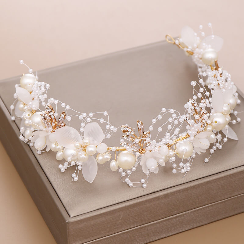 Elegant Forest Style Pearl Flower Bridal Headband front