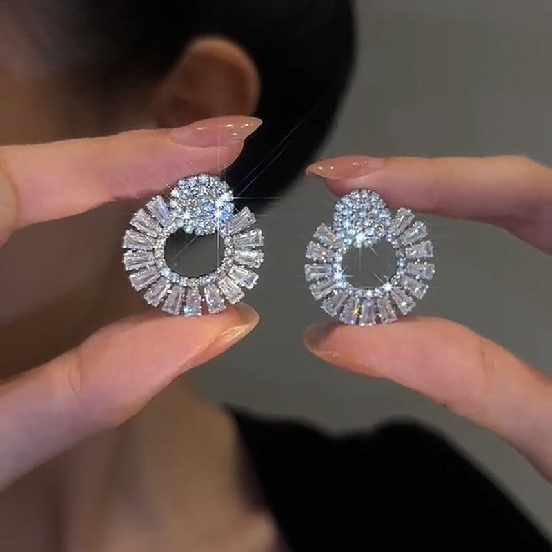 FEELIVE Luxurious Oversized Round Shaped Gem Earrings