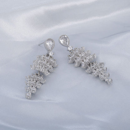 FEELIVE Luxurious Christmas Tree Shaped Zircon Drop Earrings