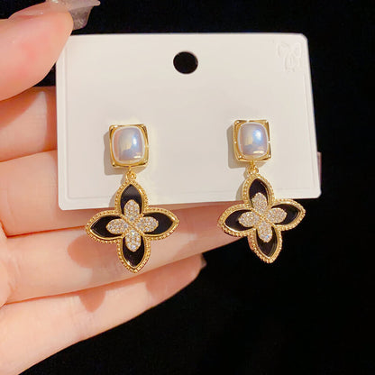 FEELIVE Luxurious Lucky Black Clover Pearl Drop Earrings