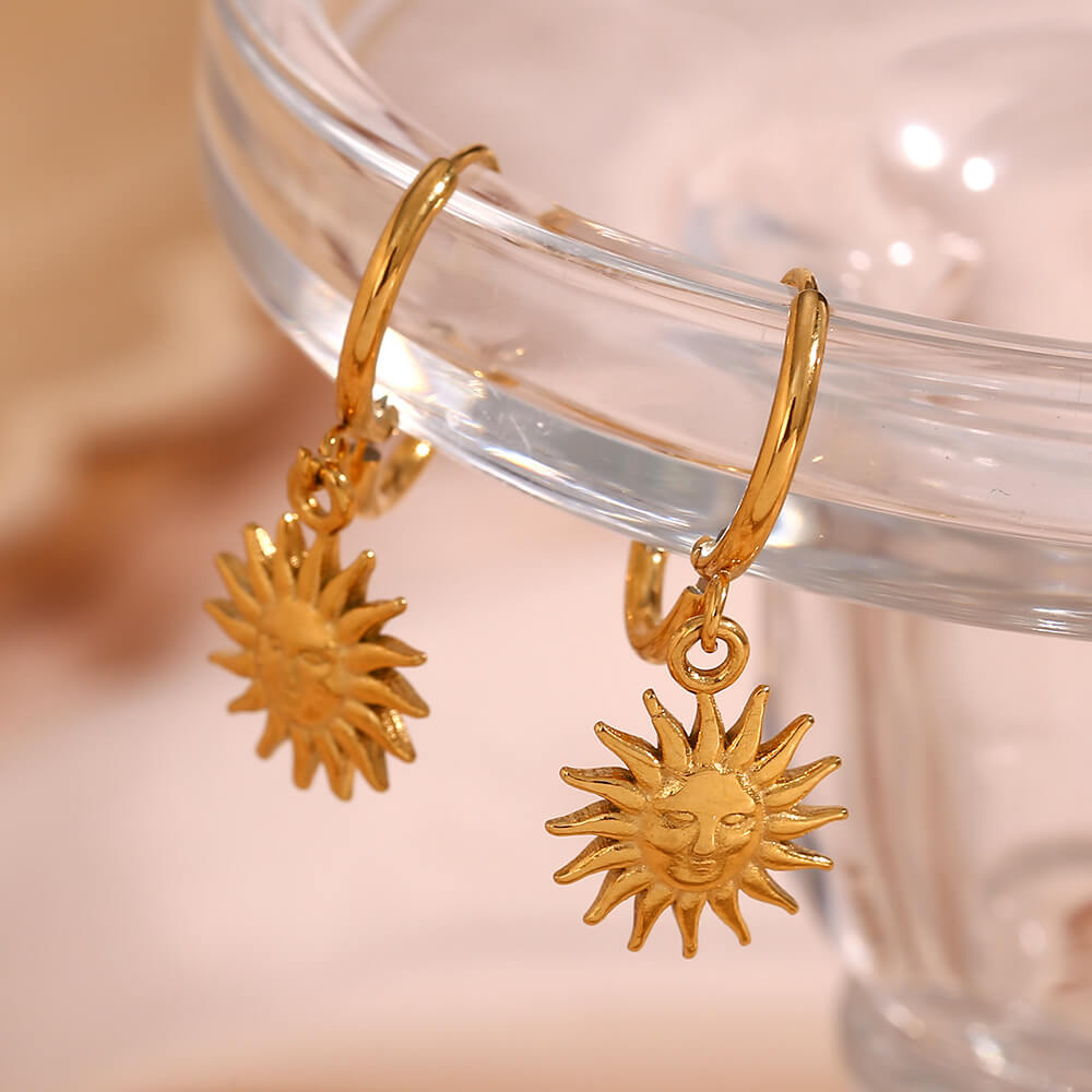 FEELIVE Vintage Sun Face Gold Plated Huggie Earrings