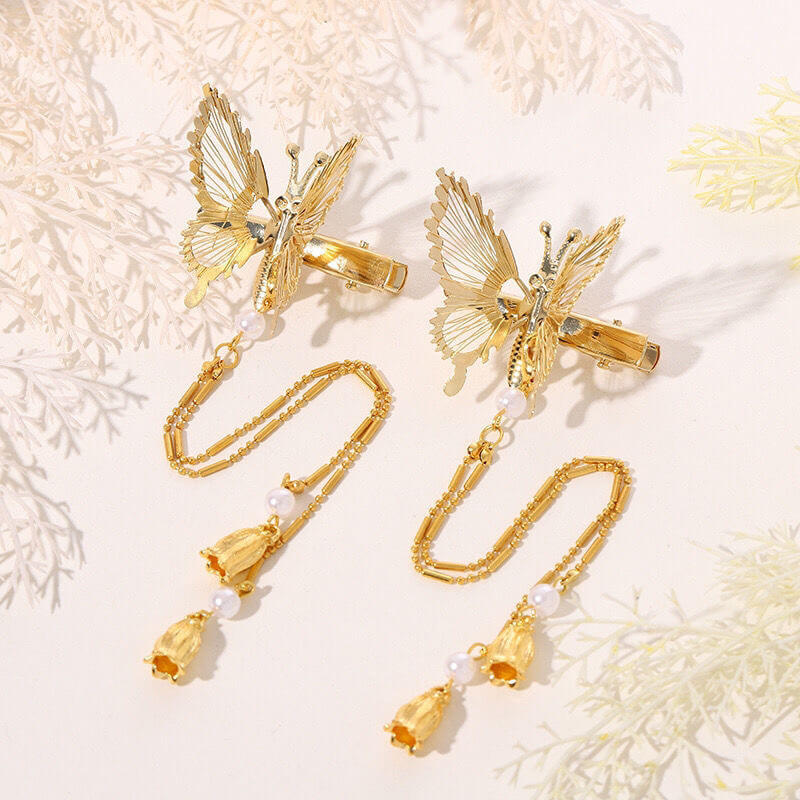 Movable Wings Butterfly Beaded Tassel Hair Clip in Alloy gold tassel