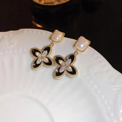 FEELIVE Luxurious Lucky Black Clover Pearl Drop Earrings