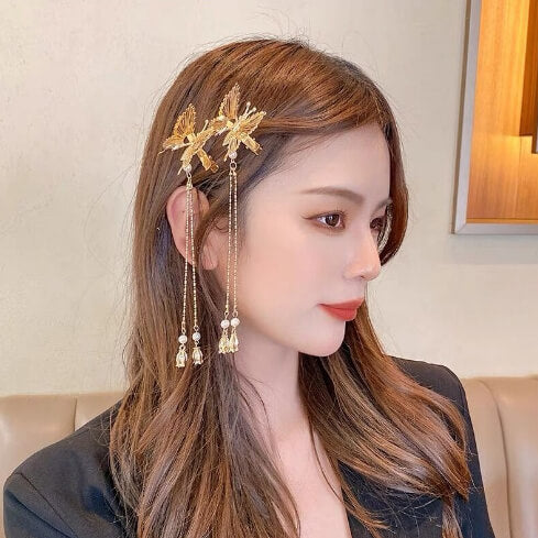 Movable Wings Butterfly Beaded Tassel Hair Clip in Alloy gold tassel