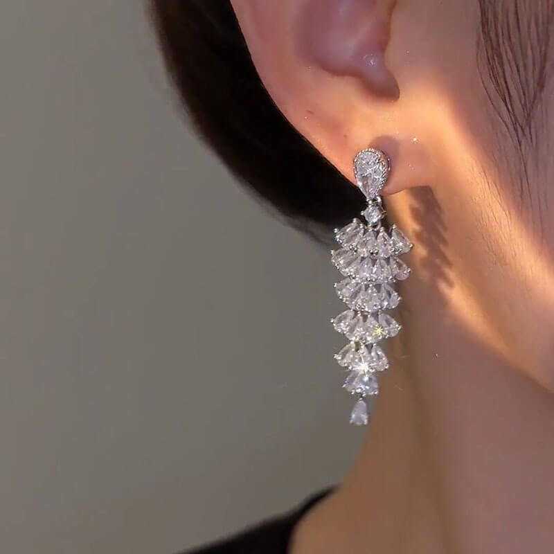 FEELIVE Luxurious Christmas Tree Shaped Zircon Drop Earrings