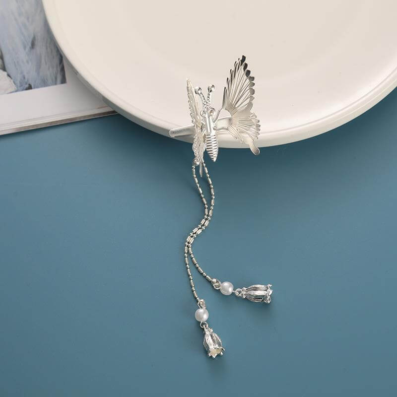 Movable Wings Butterfly Beaded Tassel Hair Clip in Alloy silver tassel