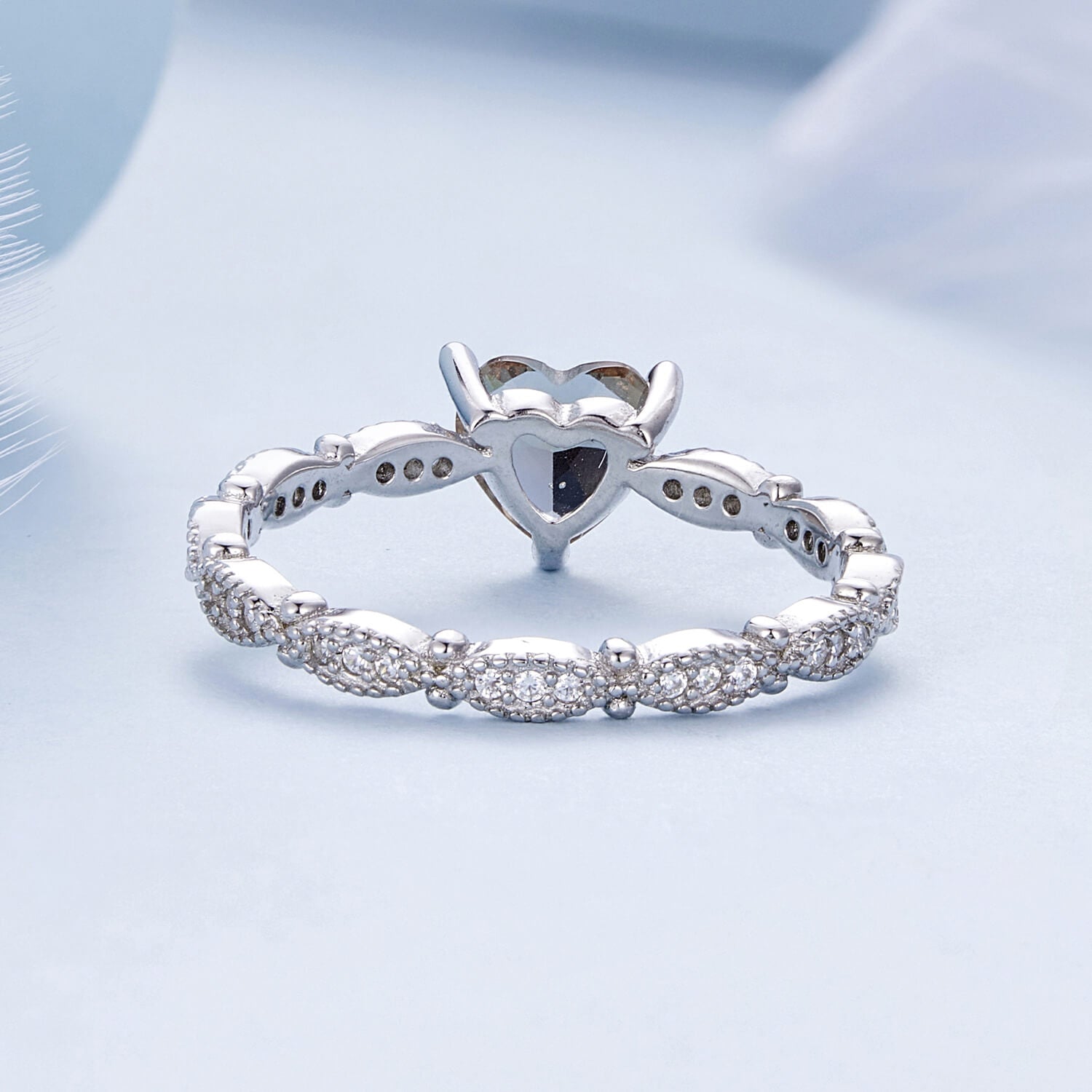 Light-sensitive Heart Glass Zircon Ring in Sterling Silver back