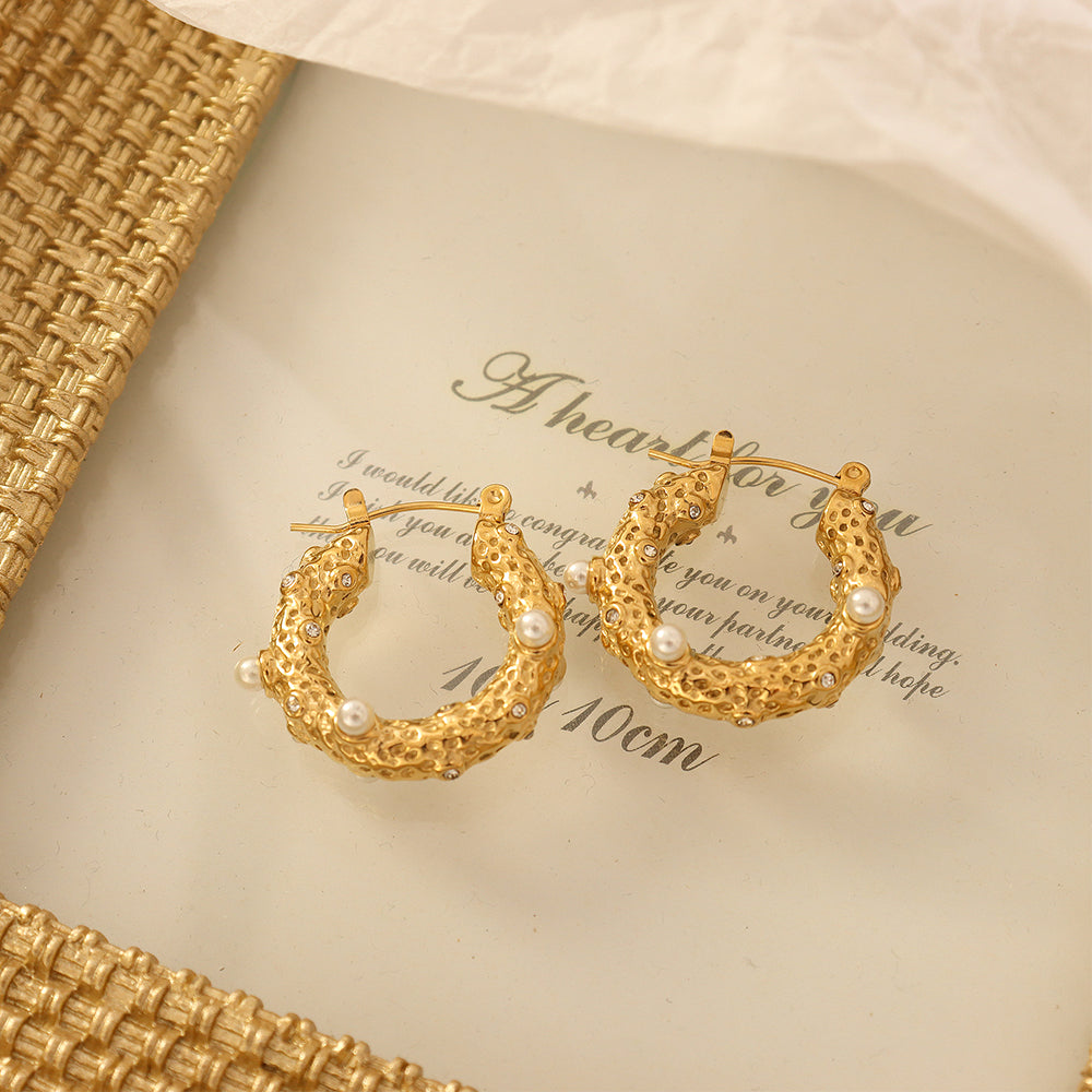 Circle Pearl and Zirconia Hoop Earrings in Titanium gold