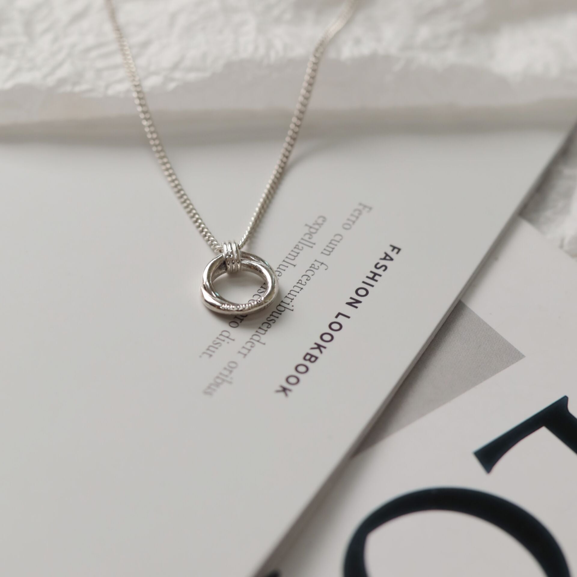 Infinite Circle Beautiful Encounter Necklace in Sterling Silver 