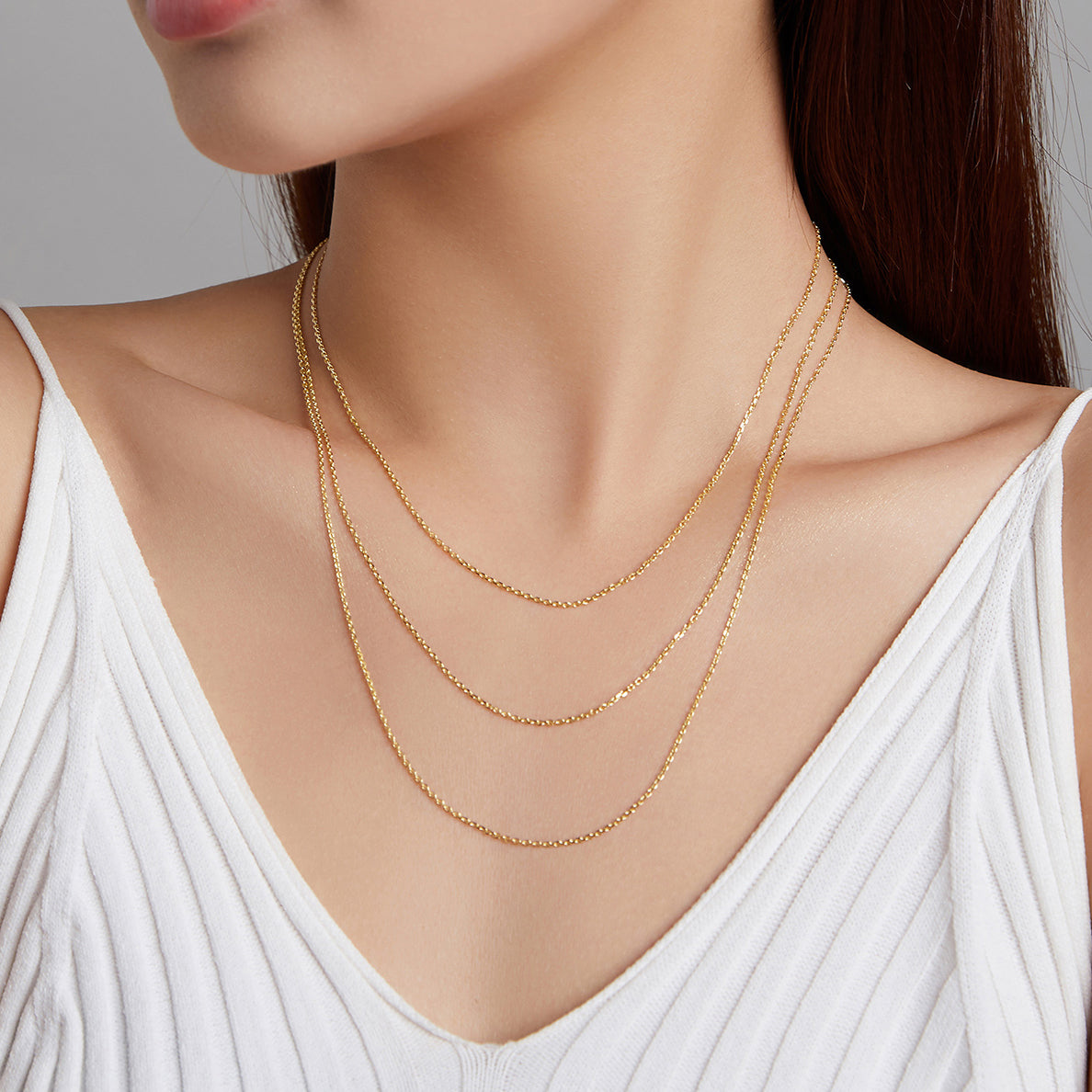 Golden Cable Chain Necklace in Sterling Silver model