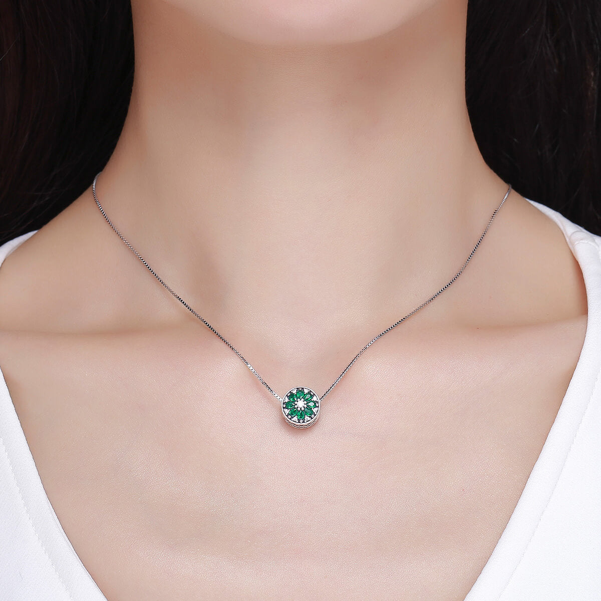 Lucky Garden Gem Charm Set in Sterling Silver green flower necklace pendant model